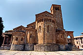 Castell'Arquato (Piacenza) - la parte absidale della Collegiata di Santa Maria Assunta. 